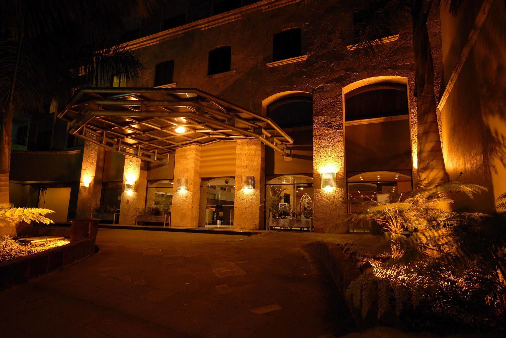 Hotel Celta Zapopan Exteriér fotografie